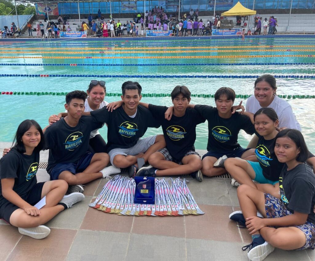 Peringkat 4 Se Sumatera, RSC Raih 27 medali dan 1 The Best Swimmer