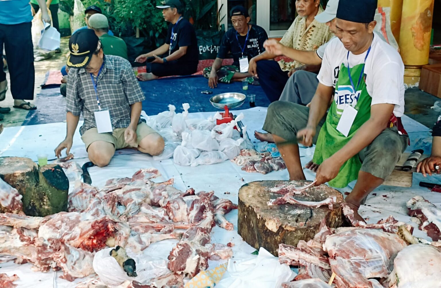 Warga villa Ciomas Indah (VCI) Kurban 10 Sapi dan 24 Kambing, Kesehatan Hewan dan Panitia Diperhatikan
