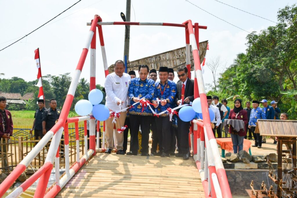 Kampung Taman Barang Desa Sindangsari Resmi Jadi Kampung Literasi GNRM Untirta