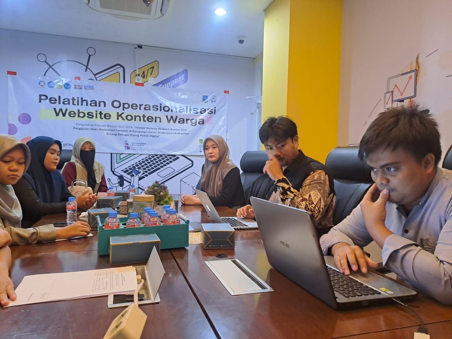 Warga Desa Sindangsari Siap Jadi Redaksi Website Konten Warga Kolaborasi Dengan PKM Untirta