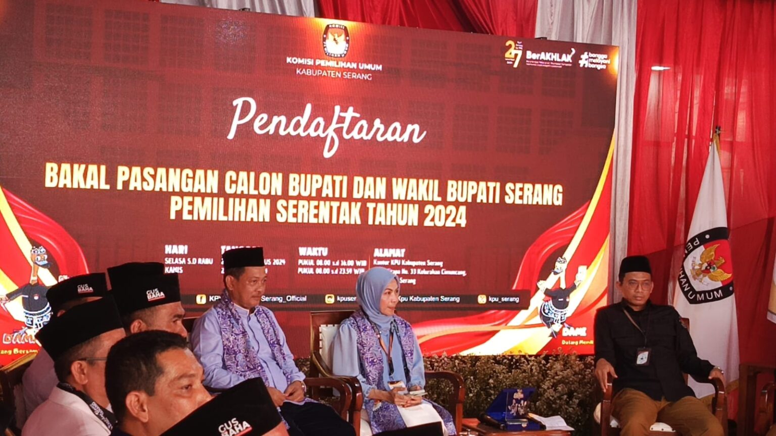 Didukung 9 Parpol, Zakiyah-Najib Resmi Daftar Sebagai Paslon Bupati dan Wakil Bupati Serang