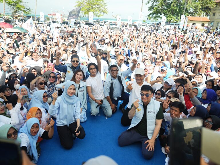 Ribuan Warga Padarincang dan Anyer Antusias Ikut Senam Sehat Bahagia Ratu Zakiyah – Najib Hamas