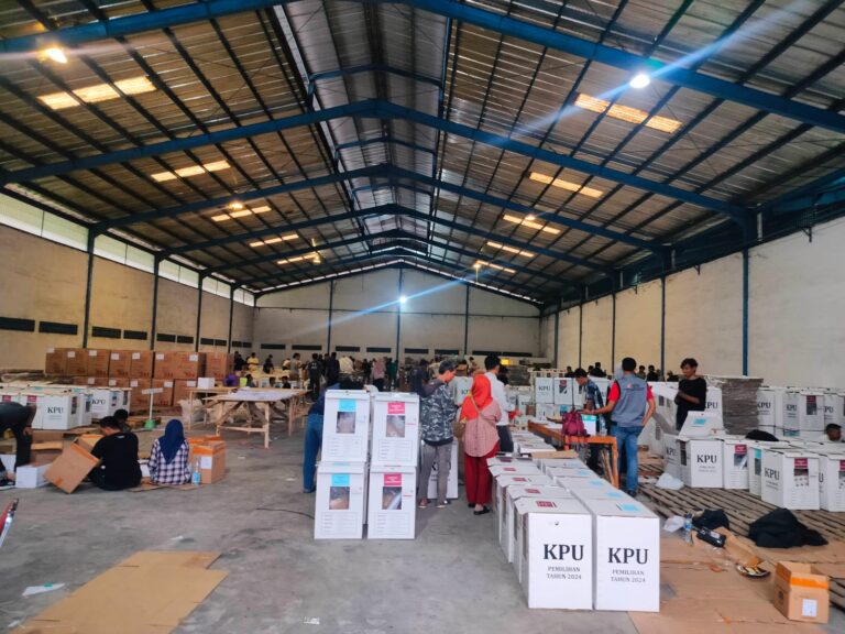 KPU Kabupaten Serang Mulai Distribusikan Logistik Pilkada 2024 Pekan ini