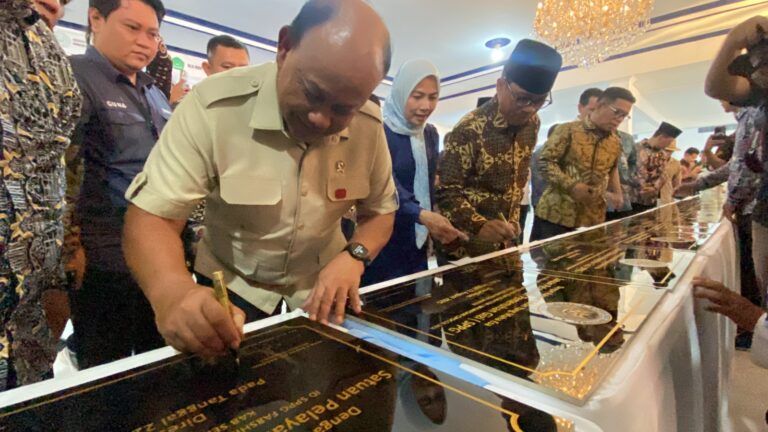 Mendes PDT Yandri Susanto Resmikan 17 SPPG di Serang, Dorong Desa Jadi Pusat Ekonomi dan Ketahanan Pangan