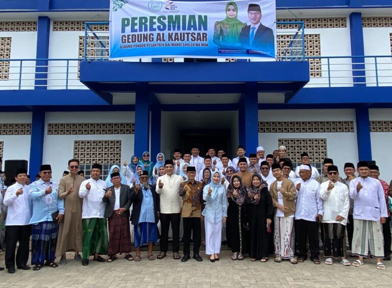 Hari Santri Nasional di Ponpes Bai Mahdi, Yandri Susanto Ajak Santri Berperan dalam Pembangunan Desa