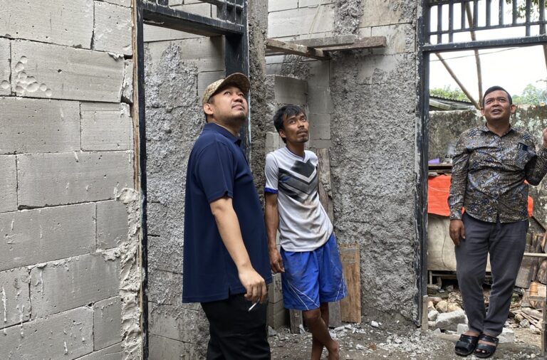 Aspirasi Nyata Rendi Saputra: 7 Unit RTLH dan 12 Titik PJU untuk Warga Pabuaran