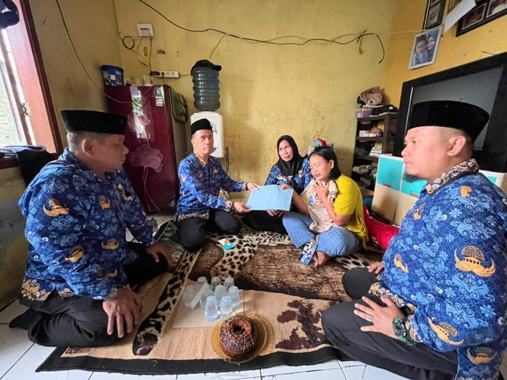 Camat Serang Takziah ke Rumah Duka Bocah Korban Tenggelam, Sampaikan Duka dan Imbau Kewaspadaan