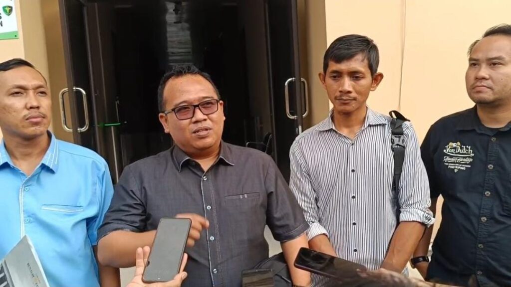 Dilaporkan Wali Kota Serang, Direktur Ekbisbanten.com Penuhi Undangan Klarifikasi ke Polda Banten