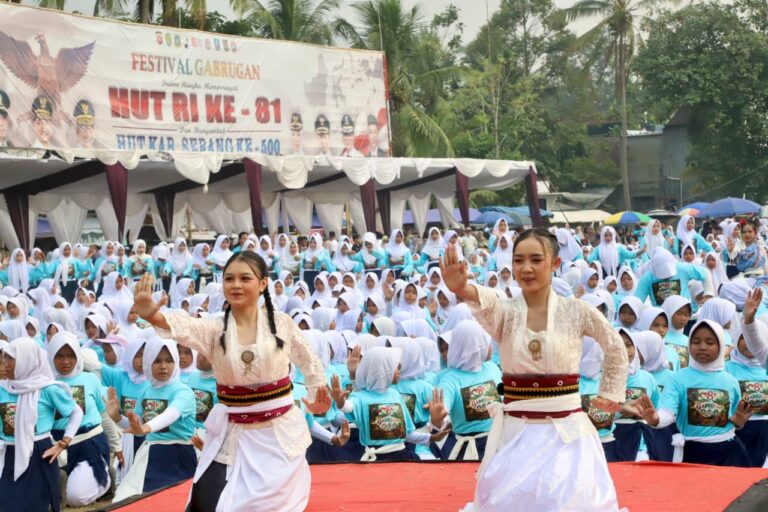 4.500 Warga Meriahkan Tari Kolosal Festival Gabrugan Padarincang
