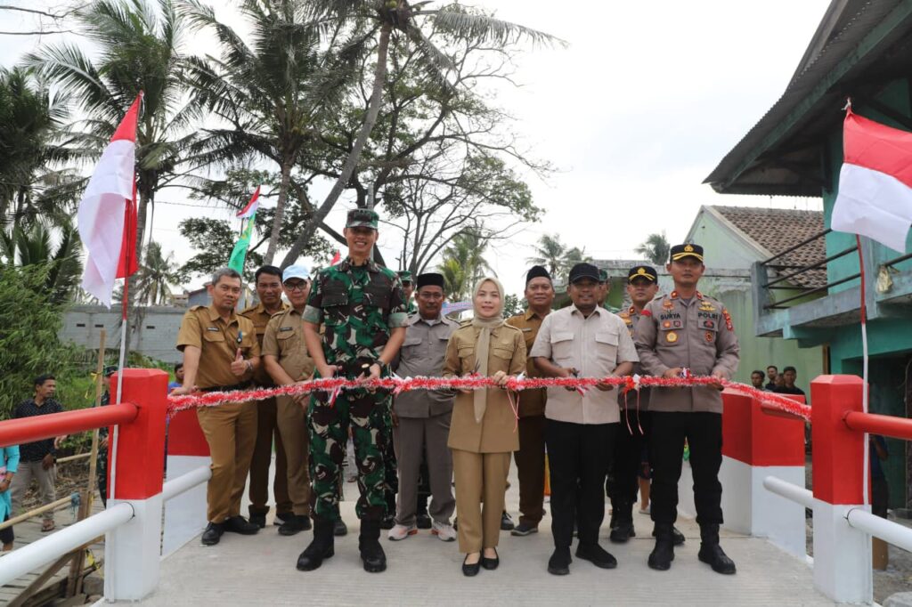 Jembatan Perintis Garuda Resmi Dibuka, Akses Warga Desa Cijeruk Kembali Lancar