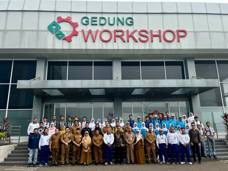 PT Asahimas Chemical dan 7 SMA/SMK Kunjungi PIPB, Perkuat Sinergi Pengembangan SDM Industri Petrokimia
